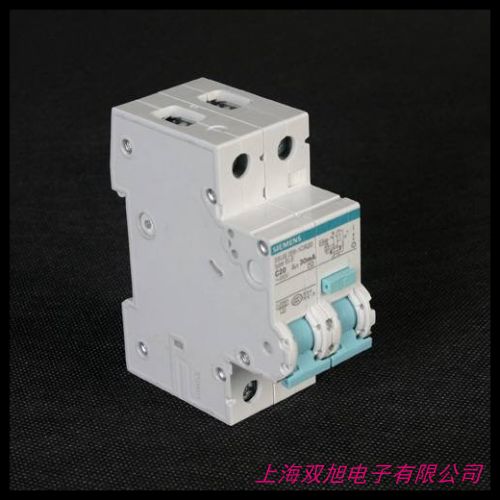 DZ47LE-2P/C63A小型漏电保护器 DZ47漏保 2p 63a断路器
